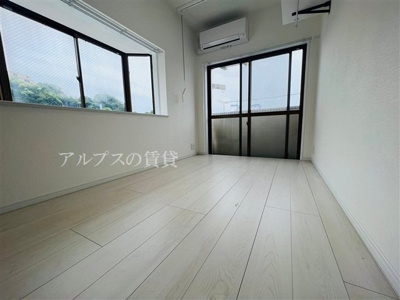 【寝室】 | スターゲイツ阪東橋