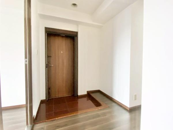 【玄関】 | イトーピア泉北深井 | 気持ちの良い朝は、毎日ここからスタートしていきます♪