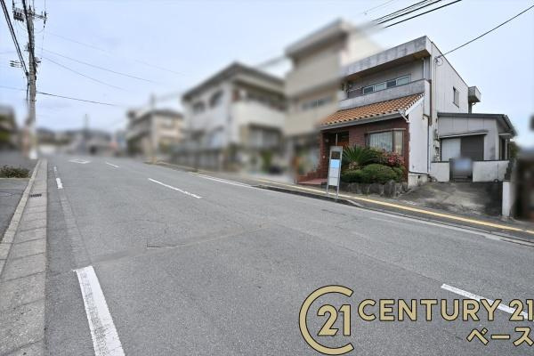 生駒郡平群町緑ケ丘２丁目　一戸建の前面道路含む現地写真|■現地撮影写真■お気軽にお問い合わせください！