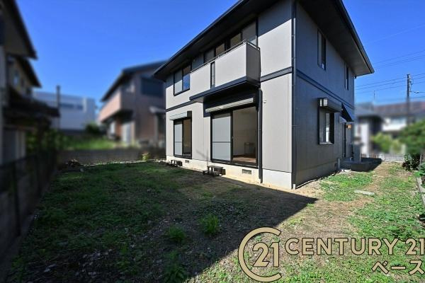 香芝市西真美１丁目　一戸建の庭|■現地撮影写真■多用途に使用可能！広々としたお庭があります！