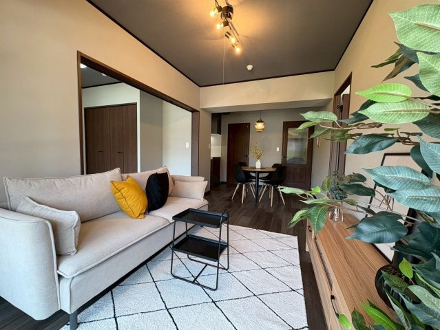 【居間・リビング】 | ラフィーネ春日原