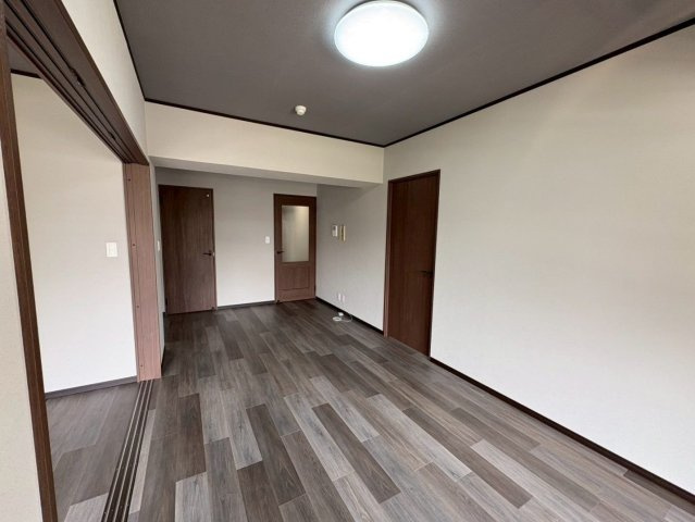 【居間・リビング】 | ラフィーネ春日原