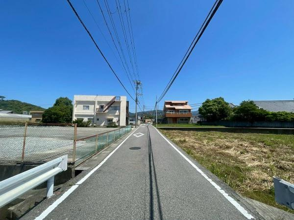 御坊市藤田町藤井　土地の前面道路含む現地写真