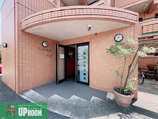 COZY128のエントランス