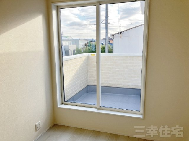 碧南市汐田町のバルコニー|このお部屋にもバルコニーあります♪