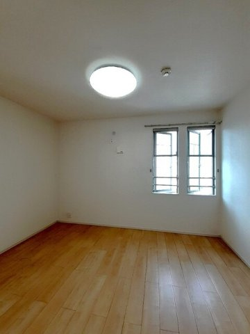 ＪＵＡＳの内装