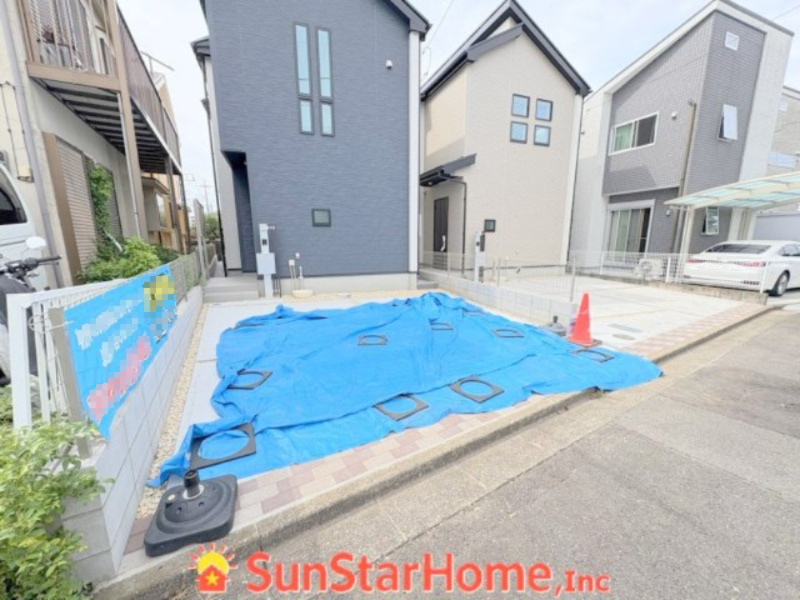 【サンスターホーム】福生市福生　新築2号棟の駐車場