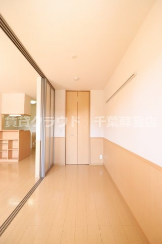 イデアルの洋室