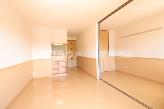 イデアルの洋室