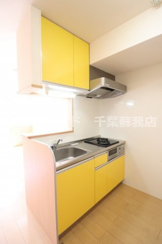 イデアルのキッチン|コンパクトなキッチンで掃除もラクラク