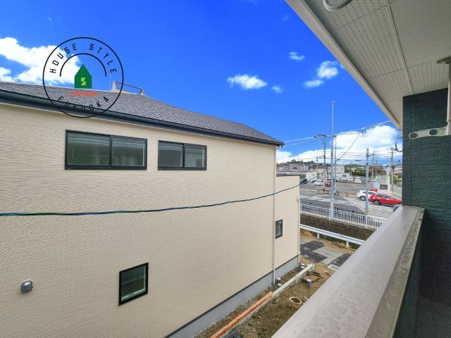 福岡市東区三苫4丁目第3-4棟（2号棟）の展望|窓から緑が見える物件も魅力的です。