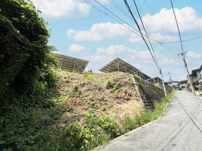 【前面道路含む現地写真】 | 奈良県生駒郡三郷町信貴ケ丘１丁目　土地 | 《現地》を一度ご覧になられませんか？《周辺環境》も含め、現地をご案内いたします。お気軽にお問い合わせ下さい