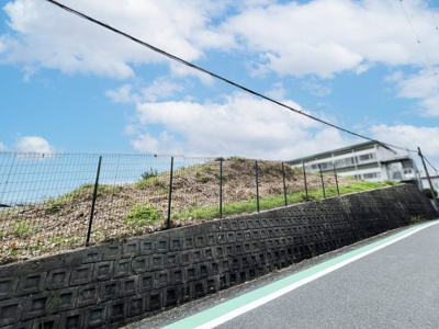 【前面道路含む現地写真】 | 奈良県生駒郡三郷町信貴ケ丘１丁目　土地