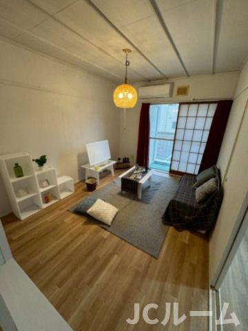 ヴィラナリー上越Ⅴの居間・リビング