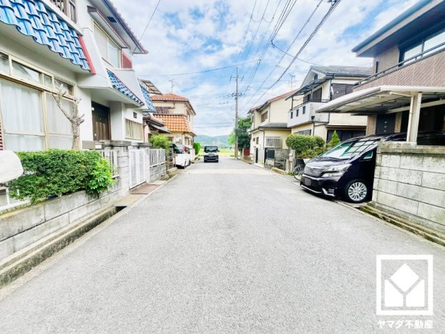 京田辺市草内山科の前面道路含む現地写真
