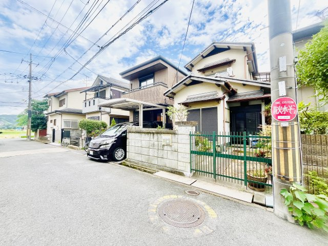 京田辺市草内山科の外観