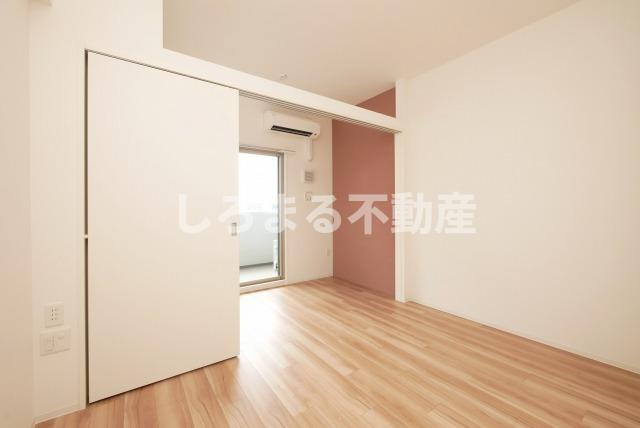 セレニテ阿波座ミラクの居間・リビング