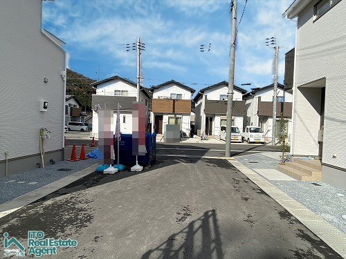 上賀茂北ノ原町 新築戸建 3期3号地の前面道路含む現地写真