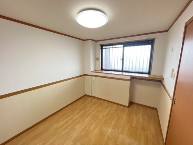 ファビュラスの洋室