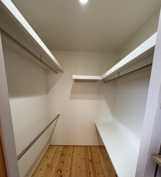 高津町　中古戸建の収納