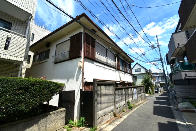 三宿2丁目・売地・1区画の前面道路含む現地写真