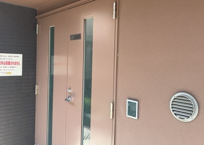 【設備】 | ミオカステーロ八王子Ⅱ | 共有部分は、住民なら誰もが使える設備のこと。例えば駐車場やエレベーター、インターネット設備、セキュリティ設備などがあります。他にも、マンションの廊下・外部階段やエントランス・ゴミ置き場などがあります。