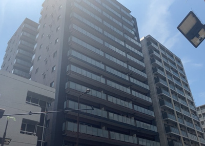 【現況写真】 | ミオカステーロ八王子Ⅱ | 眺望の良さを楽しめるダイニングキッチンで家族団らんの時間を過ごしてはいかがでしょうか。バルコニーから見える景色を家族で眺める時間は、時間が経つのを忘れてしまいそうですね。是非、現地を見に行きましょう！