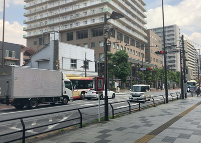 【展望】 | ミオカステーロ八王子Ⅱ | 眺望の良さを楽しめるダイニングキッチンで家族団らんの時間を過ごしてはいかがでしょうか。バルコニーから見える景色を家族で眺める時間は、時間が経つのを忘れてしまいそうですね。是非、現地を見に行きましょう！