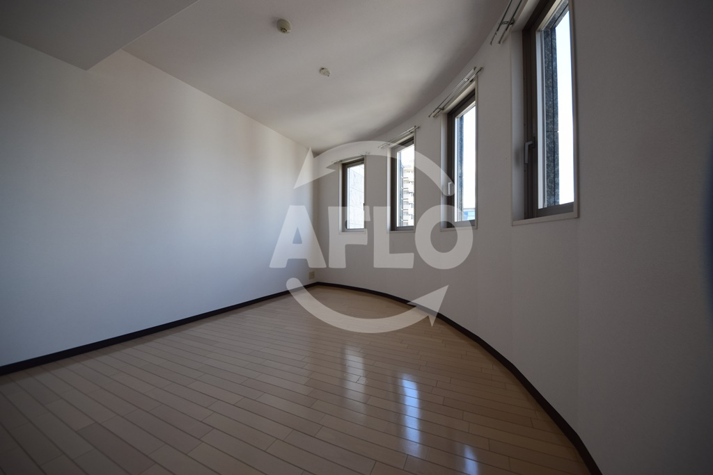 ウィルテラスなんば南の洋室|サムティナンバ南　寝室