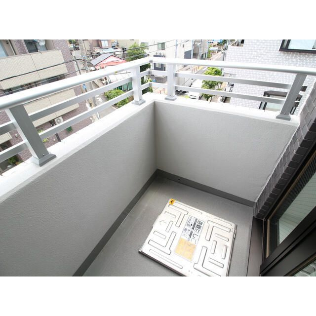 プレール・ドゥーク赤塚のバルコニー