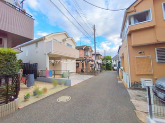 【前面道路含む現地写真】