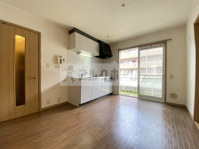 エステートピアタナカ1の居間・リビング|エステートピアタナカ1　ダイニング