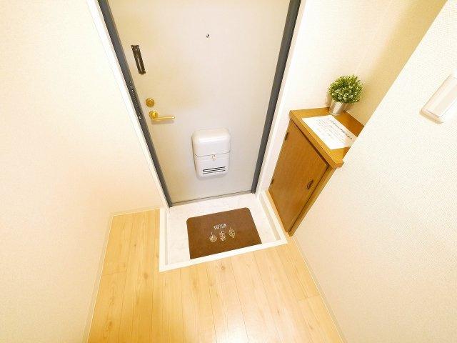 ロイヤルクリヨンの玄関