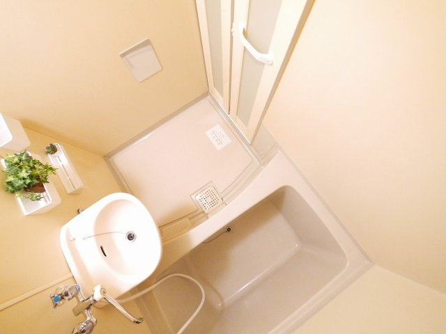 ロイヤルクリヨンの浴室