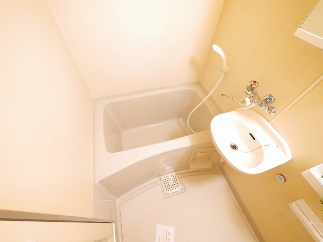 ロイヤルクリヨンの浴室