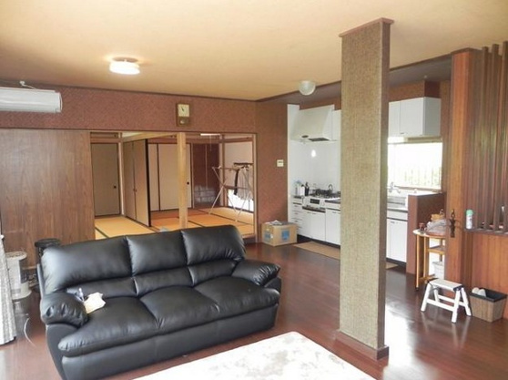 【居間・リビング】 | 大室高原別荘地　戸建