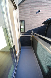 【バルコニー】 | 【仲介手数料無料！！】日野市大坂上4丁目　新築戸建て（全3棟）No1号棟　4190万円