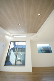 【居間・リビング】 | 【仲介手数料無料！！】日野市大坂上4丁目　新築戸建て（全3棟）No1号棟　4190万円