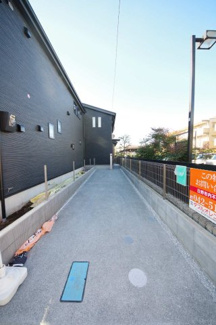 【駐車場】 | 【仲介手数料無料！！】日野市大坂上4丁目　新築戸建て（全3棟）No1号棟　4190万円