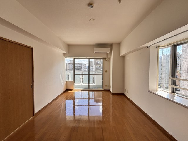 第二マサキビルの居間・リビング