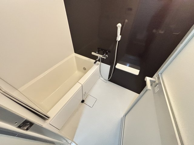 第二マサキビルの浴室