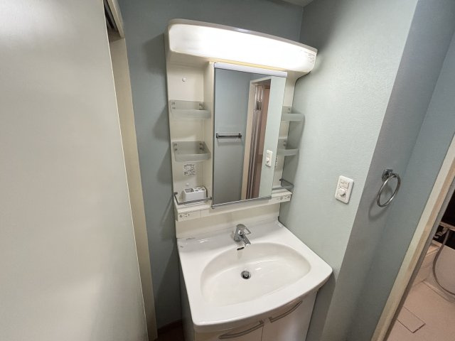 第二マサキビルの独立洗面台