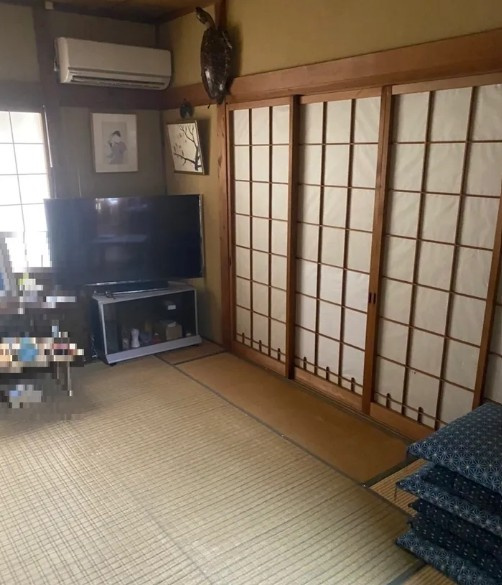 京田辺市草内上リ立の和室