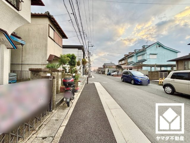京田辺市草内上リ立の前面道路含む現地写真