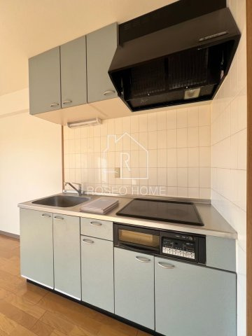 ラ・トゥールのキッチン|同マンション別部屋：参考写真