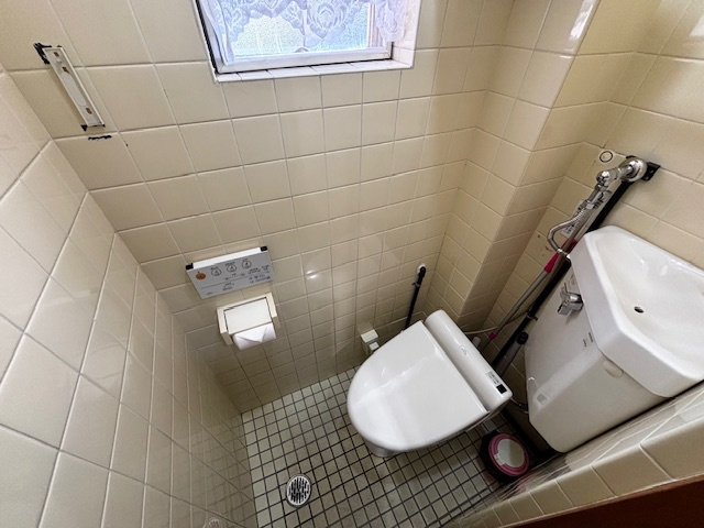 藤枝市時ケ谷　店舗併用住宅のトイレ