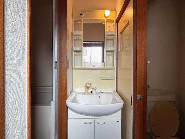 藤枝市時ケ谷　店舗併用住宅の独立洗面台