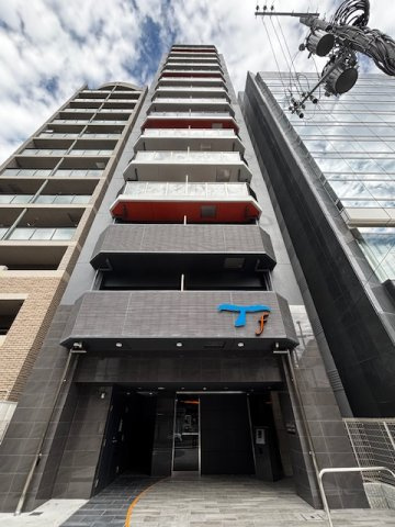 セレニテフラン谷町四丁目の外観