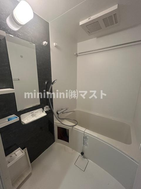 セレニテフラン谷町四丁目の浴室