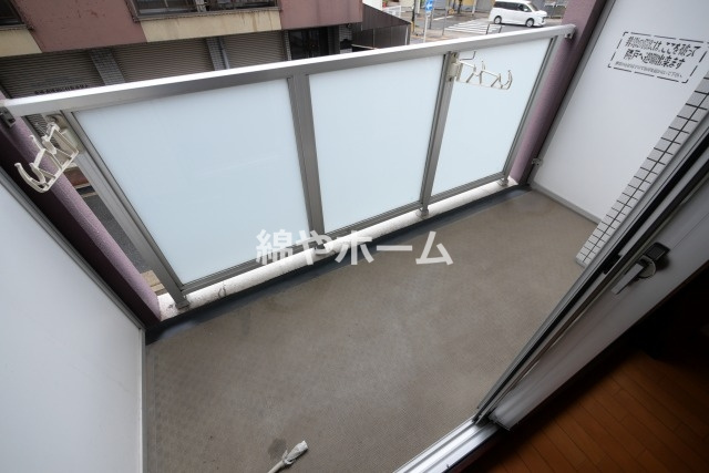 ディナスティ玉造のバルコニー|陽当たり良好なバルコニーです